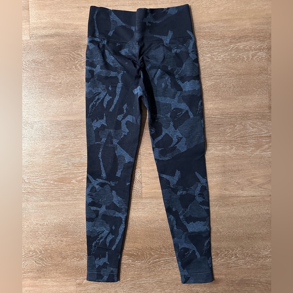 Gymshark leggings size medium - Picture 2 of 2